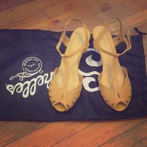 Seychelles kitten heel sandals